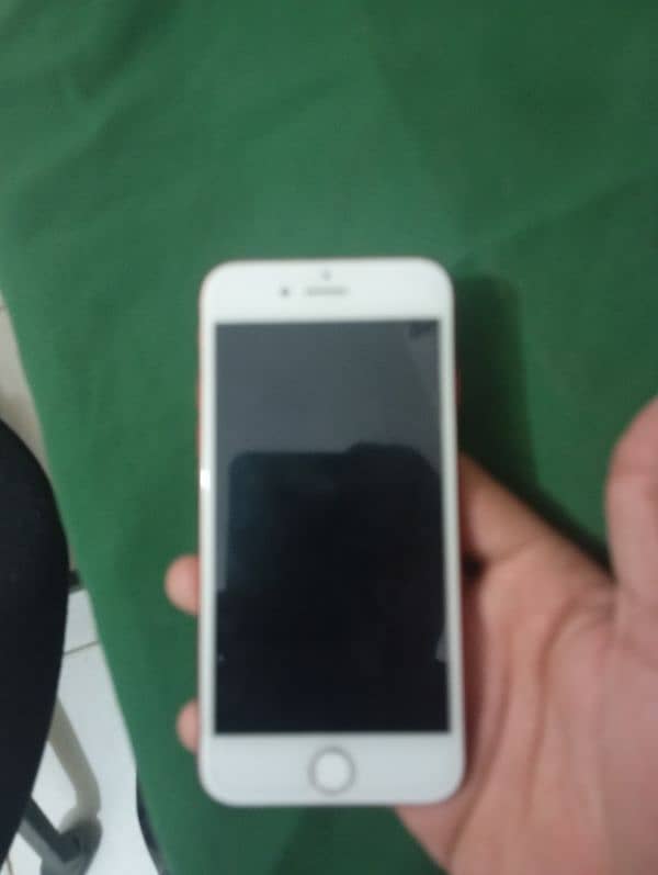 I phone 7 for sale urgent 6