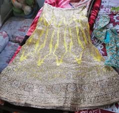 mehndi lehnga (only used once)