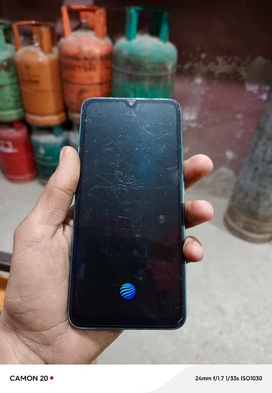 vivo s1 ha 4/128 jis bhai ke samaj me aye rbta kre 3