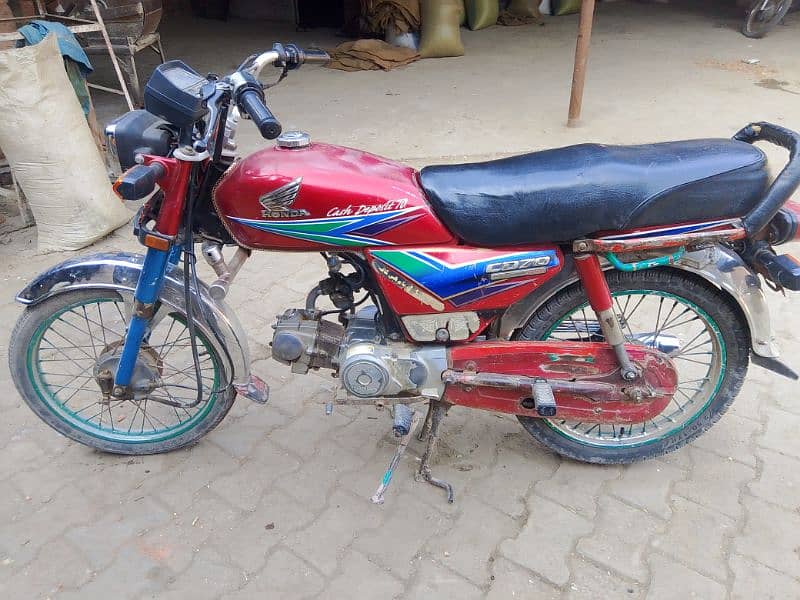 14 model Honda CD ok file kagaz ok engine ok motorcycle argent sale 0