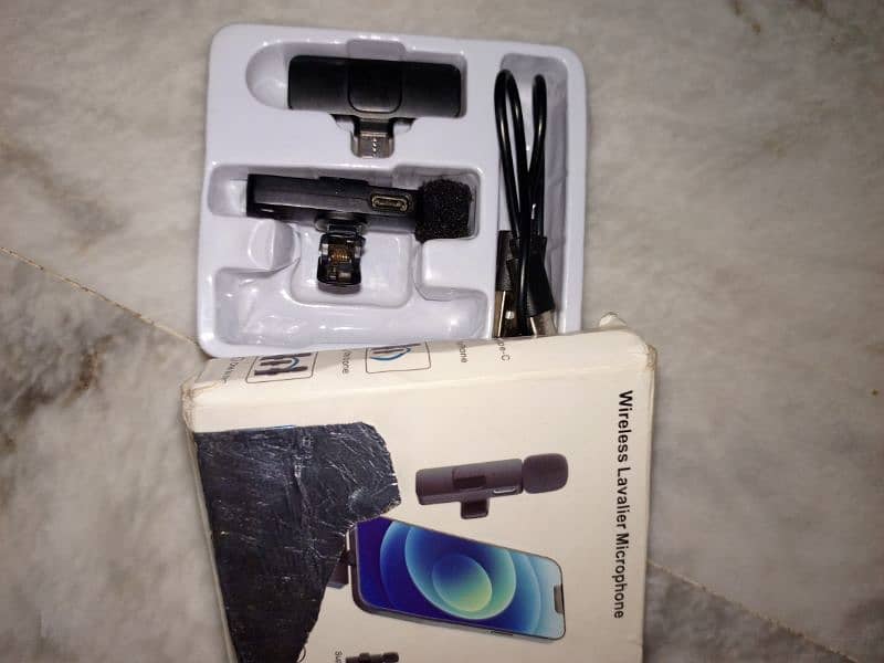 Wireless lavilier microphone 1