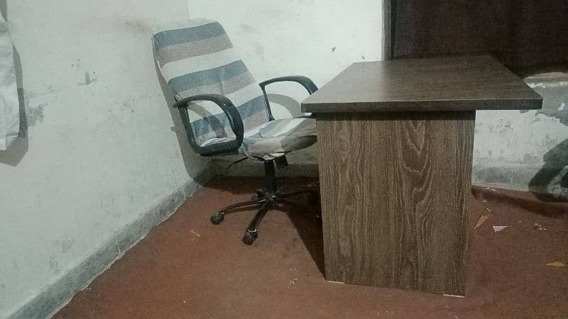 office table and chair 1