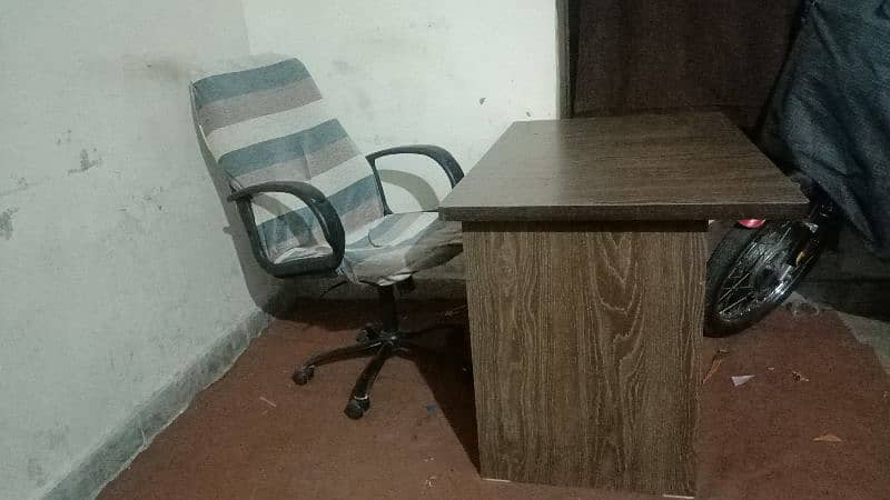 office table and chair 2