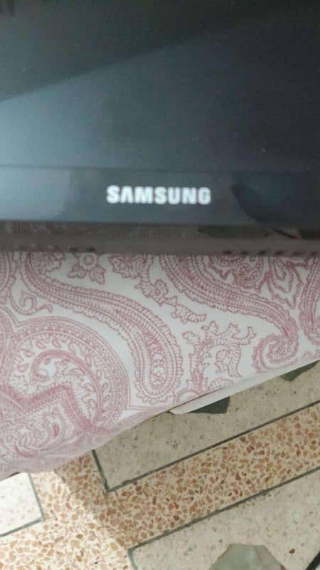 Original Samsung 40inch LCD 2