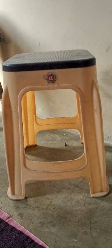 6 piece of plastic stools WhatsApp no 03480871183 1