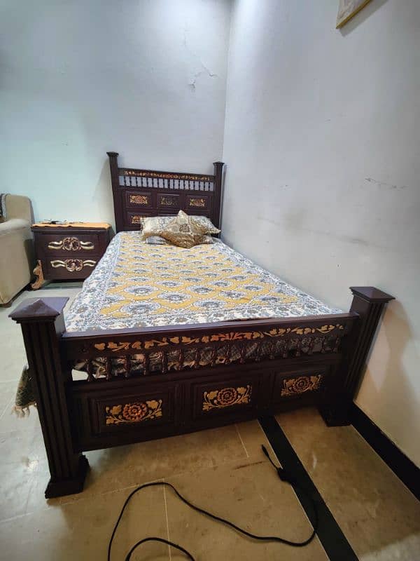 Chinioti Wooden 1 Single bed with side table. . . 1