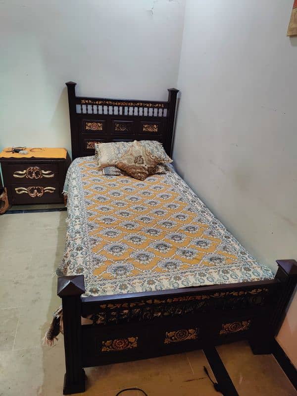 Chinioti Wooden 1 Single bed with side table. . . 2