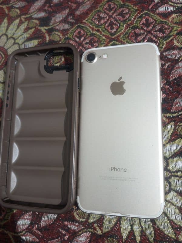 iPhone 7 128gb PTA approved 10 by 10 condition 6