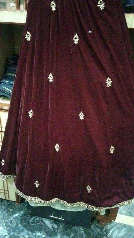 velvet bridal lehnga 2