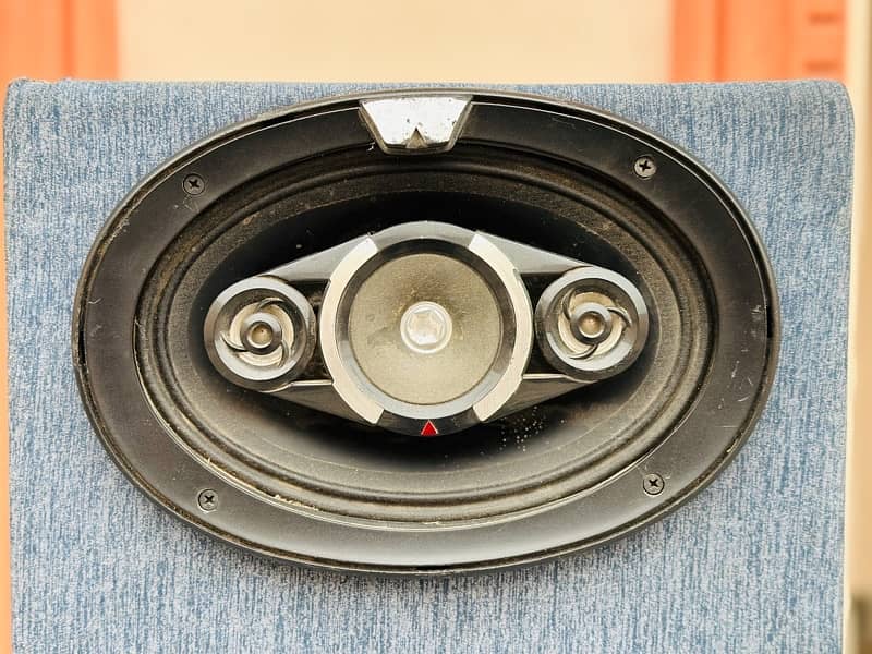 Car Woofer and Original kenwood 2 Speakers 3