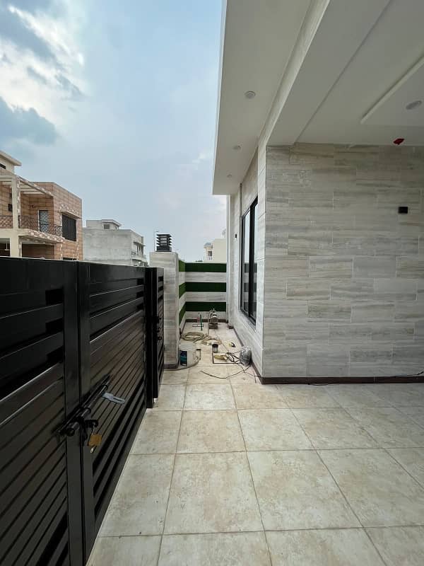 5 MARLA HOUSE FOR SALE IN DHA RAHBAR BLOCK N 4