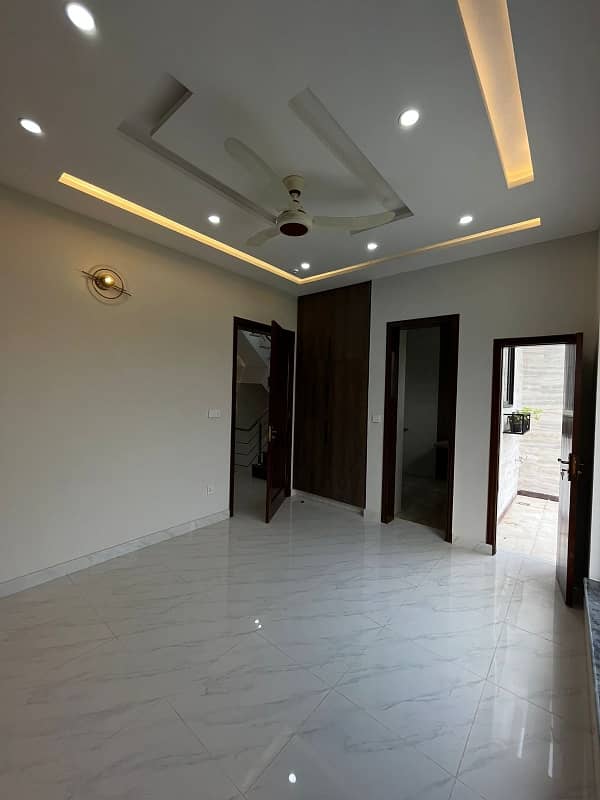 5 MARLA HOUSE FOR SALE IN DHA RAHBAR BLOCK N 7