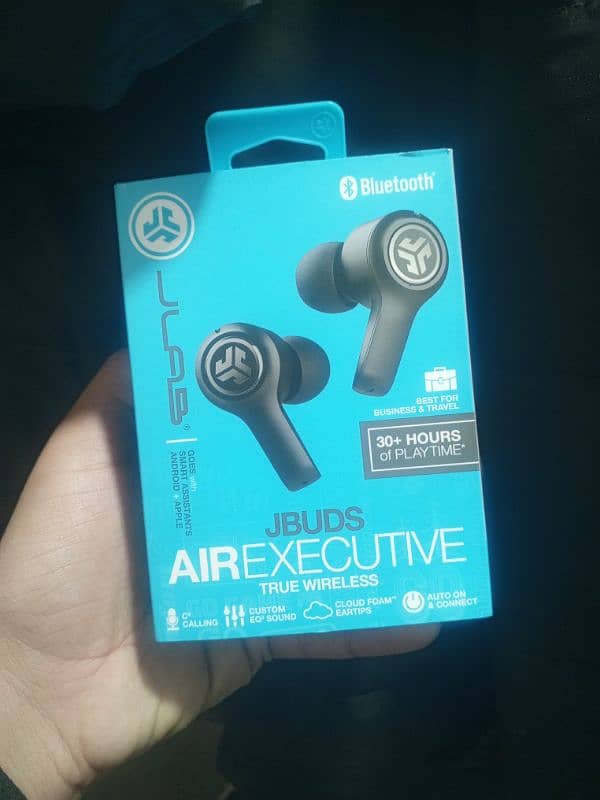 JLab JBUDS air executive 4