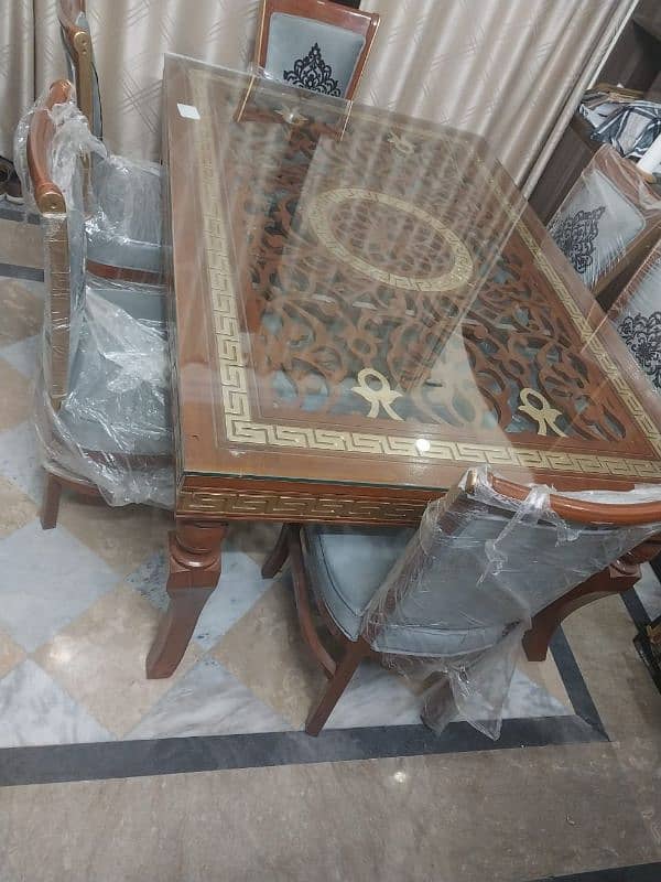 9 mm glass dining table with 6 chairs 1