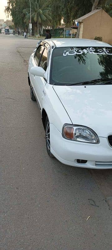 Suzuki Baleno 2004 12