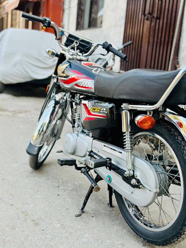 Honda 125 for sale urgent sale krna h 2024 model 4