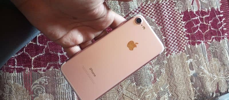 IPHONE 7 NON PTA FOR SALE 0