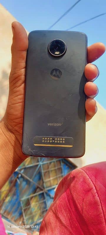 Moto z4 4