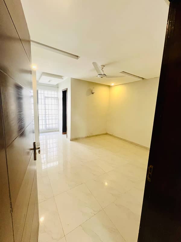 7 MARLA UPPER PORTION AVAILABLE FOR RENT IN GULBERG GREEN ISLAMABAD 7