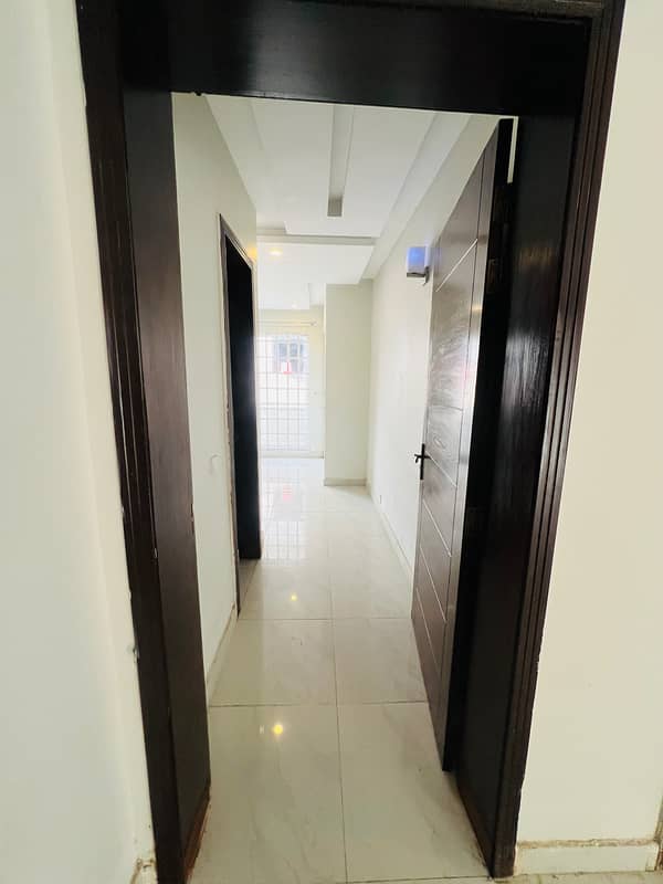 7 MARLA UPPER PORTION AVAILABLE FOR RENT IN GULBERG GREEN ISLAMABAD 12