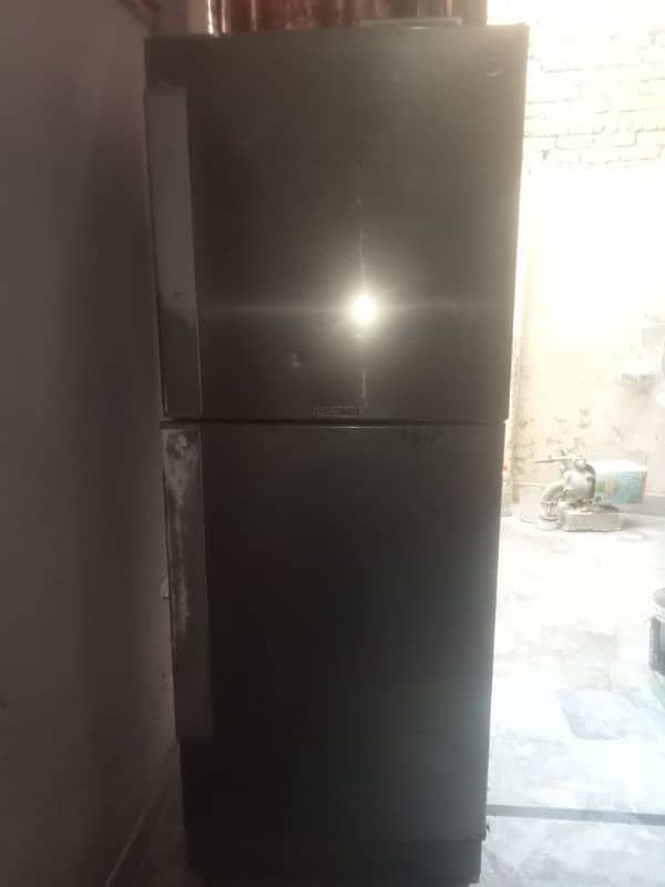 PELL full size refrigerator for sale urgently in good condition 3