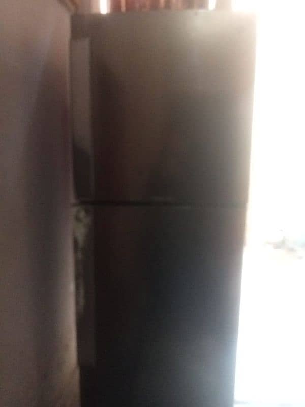 PELL full size refrigerator for sale urgently in good condition 7