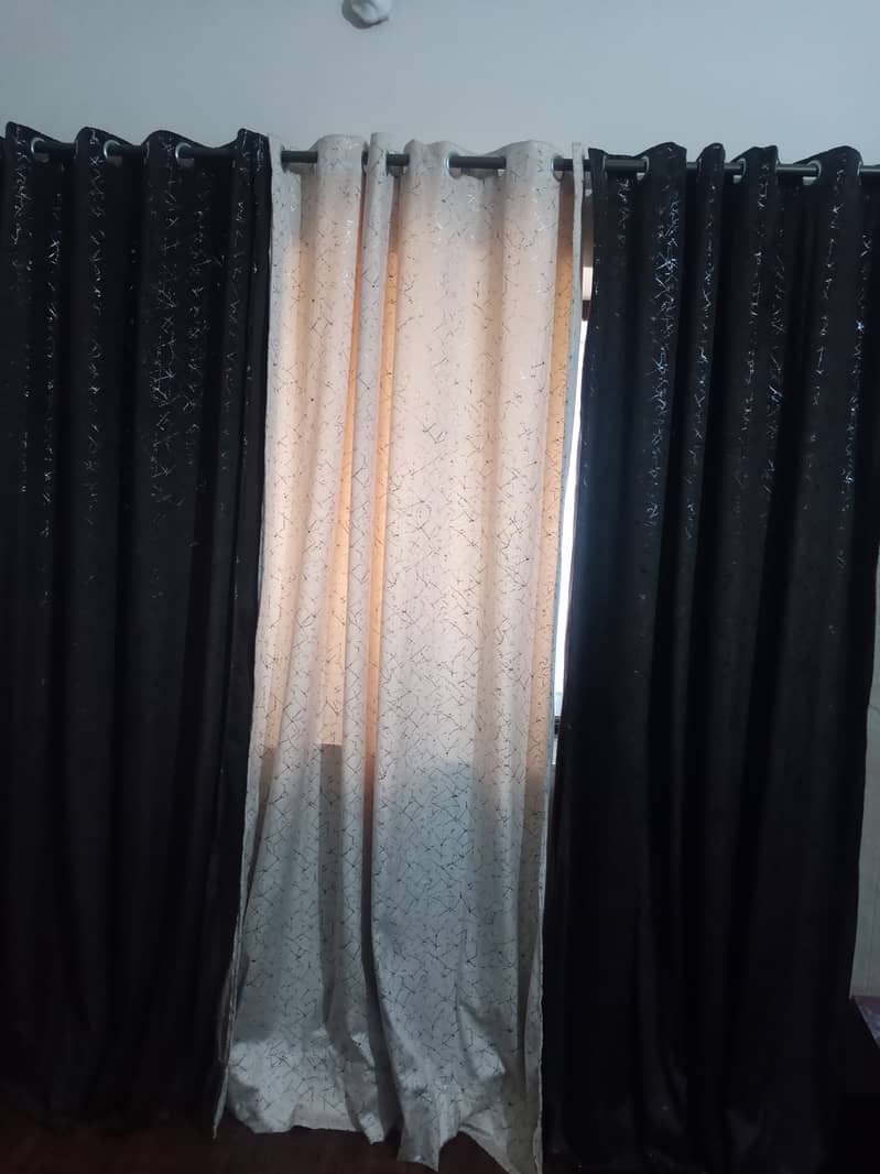 Curtains and flor bed 6