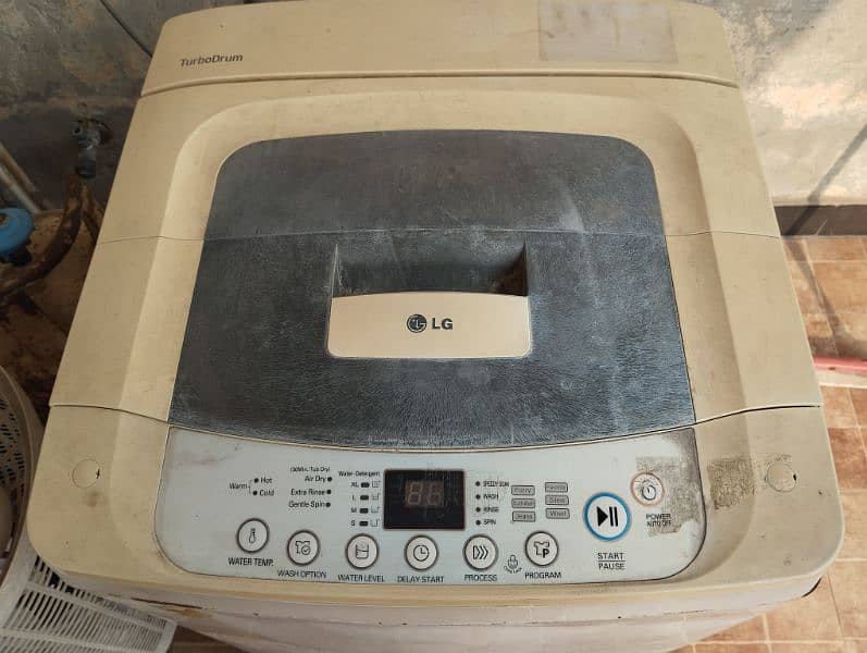 LG 8 kg auto machine 0