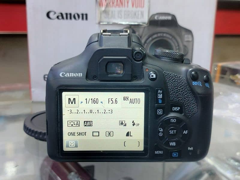 Canon 2000d | 24.2 mega pixels | better then 1300d 1500d d3300 d4000 3