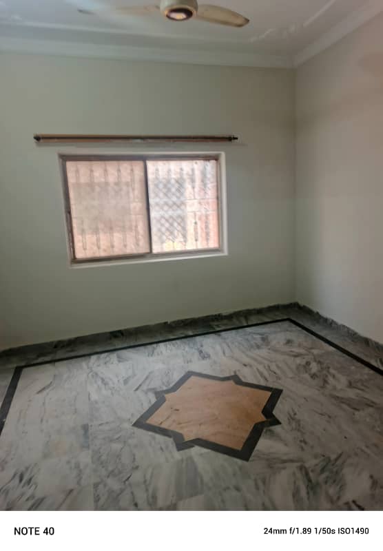 Double story house for rent in shalley valley Near miysral road rwp 5