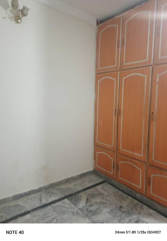 Double story house for rent in shalley valley Near miysral road rwp 14