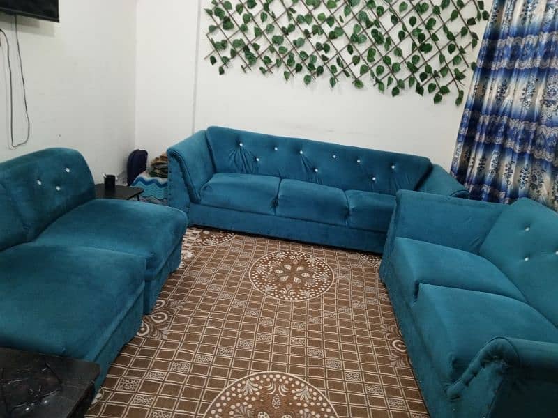 7 SEATER VELVET SOFA 4