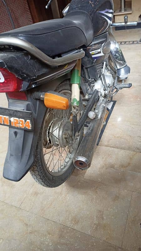 Yamaha junoon 100 0