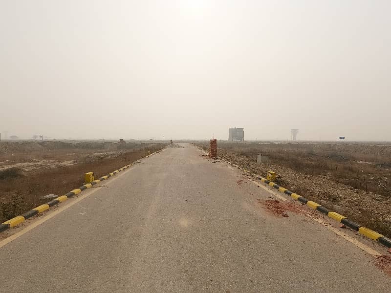 5 Marla On-Ground Plot For Sale In Block Q, LDA City Lahore Back Of 300 Feet Road 7