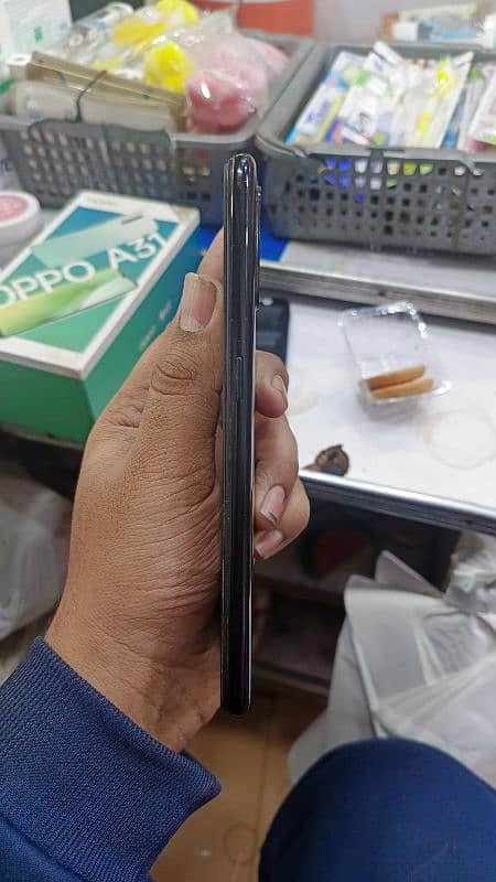 Oppo A31 4GbRam / 128 Gb Rom Black colour 9