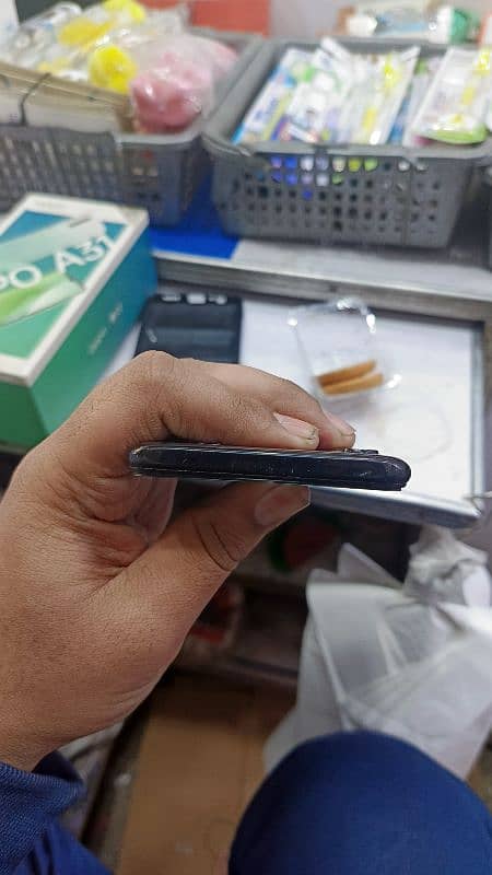 Oppo A31 4GbRam / 128 Gb Rom Black colour 10