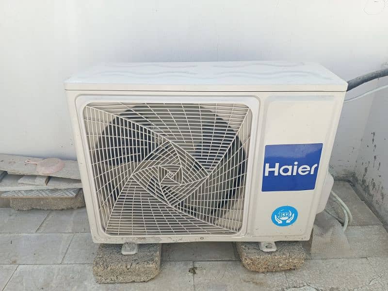 Haier 1 Ton Ac just one season used just like new 2