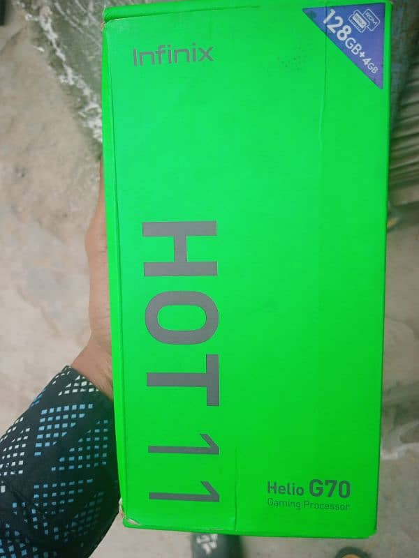 Infinix hot 11 urgent sale 7