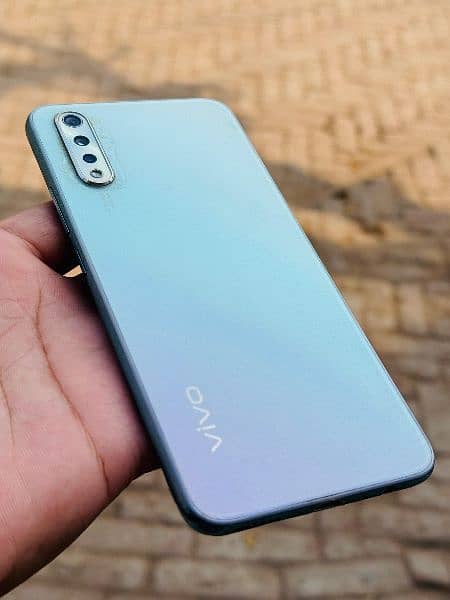 Vivo S1 - 4/128 0