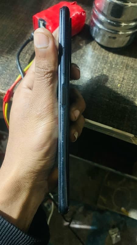 infinix note 8i 6/128 All ok hai set bas opr wala glass change ho ga 4