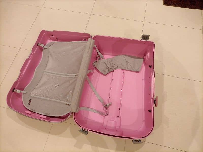 Imported Roncato suitcases 15