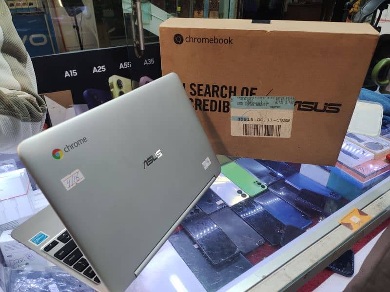 Asus C100P Chromebook 0