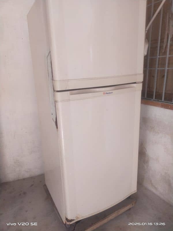 refrigerator used For Urgent Sell 0