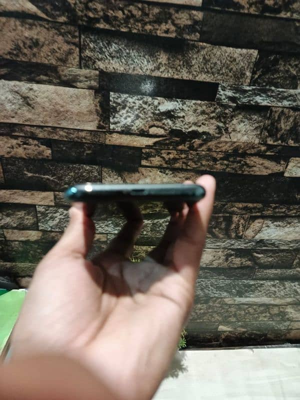 Apple iPhone 11 Pro Totally original 12