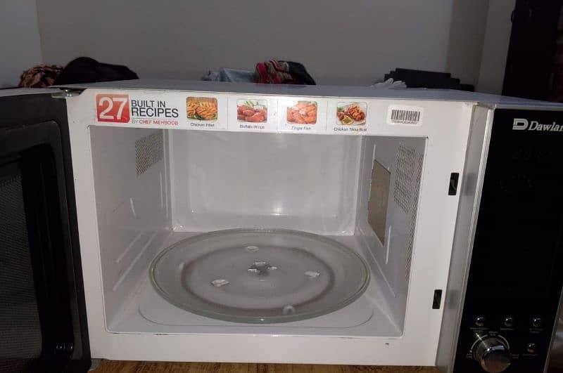 Dawlance microwave oven Hp 131 3