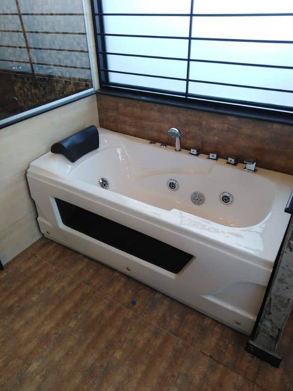 chkozi. . Bath tub 1