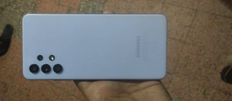 Samsung a32 mint condition camera Ka pass halke se lakeer ha 8