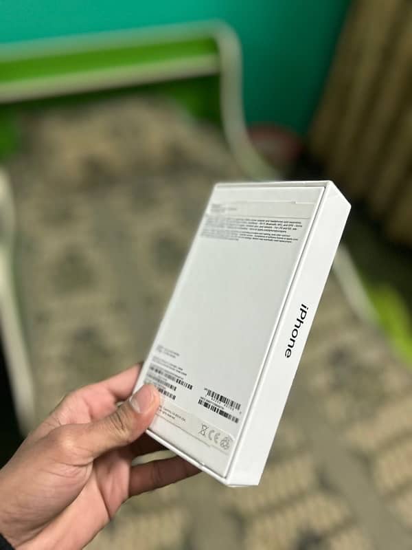 Iphone 14 with box     NON PTA JV 10