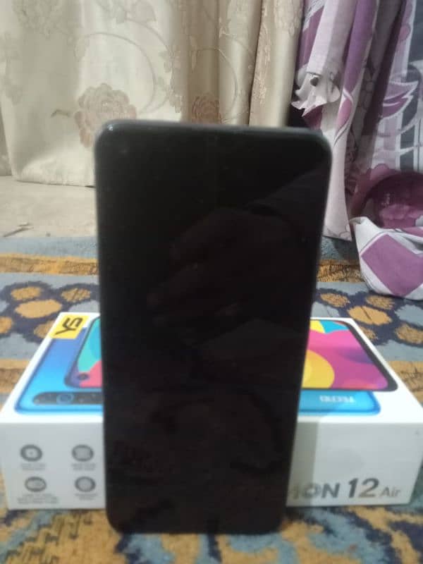 tecno camon 12 air 4gp and 64 gp 8