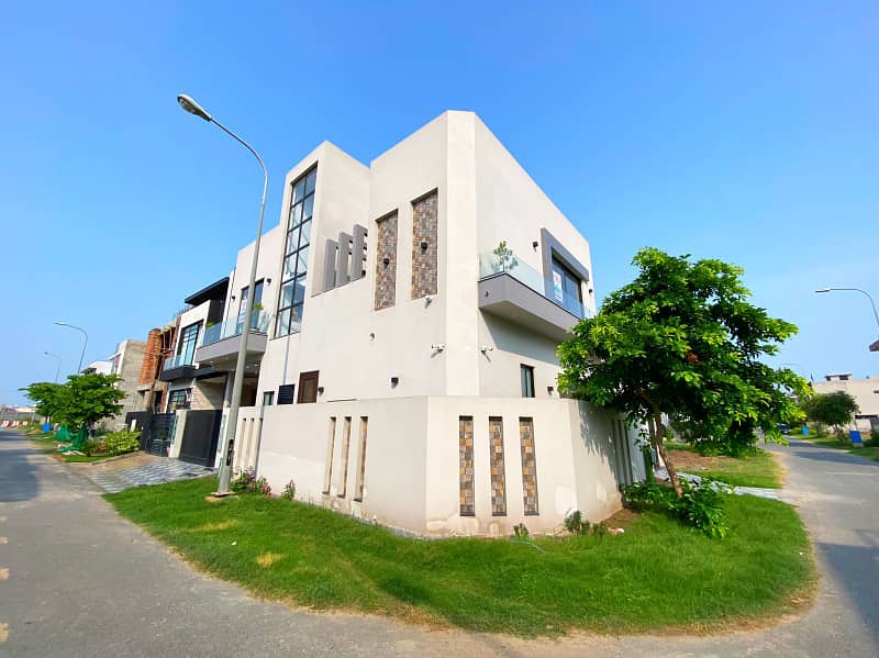 5 Marla Full House For Sale in DHA 9 Town A Block Lahore 0